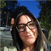 Insegnante di aiuto compiti in tutte le materie per la scuola primaria